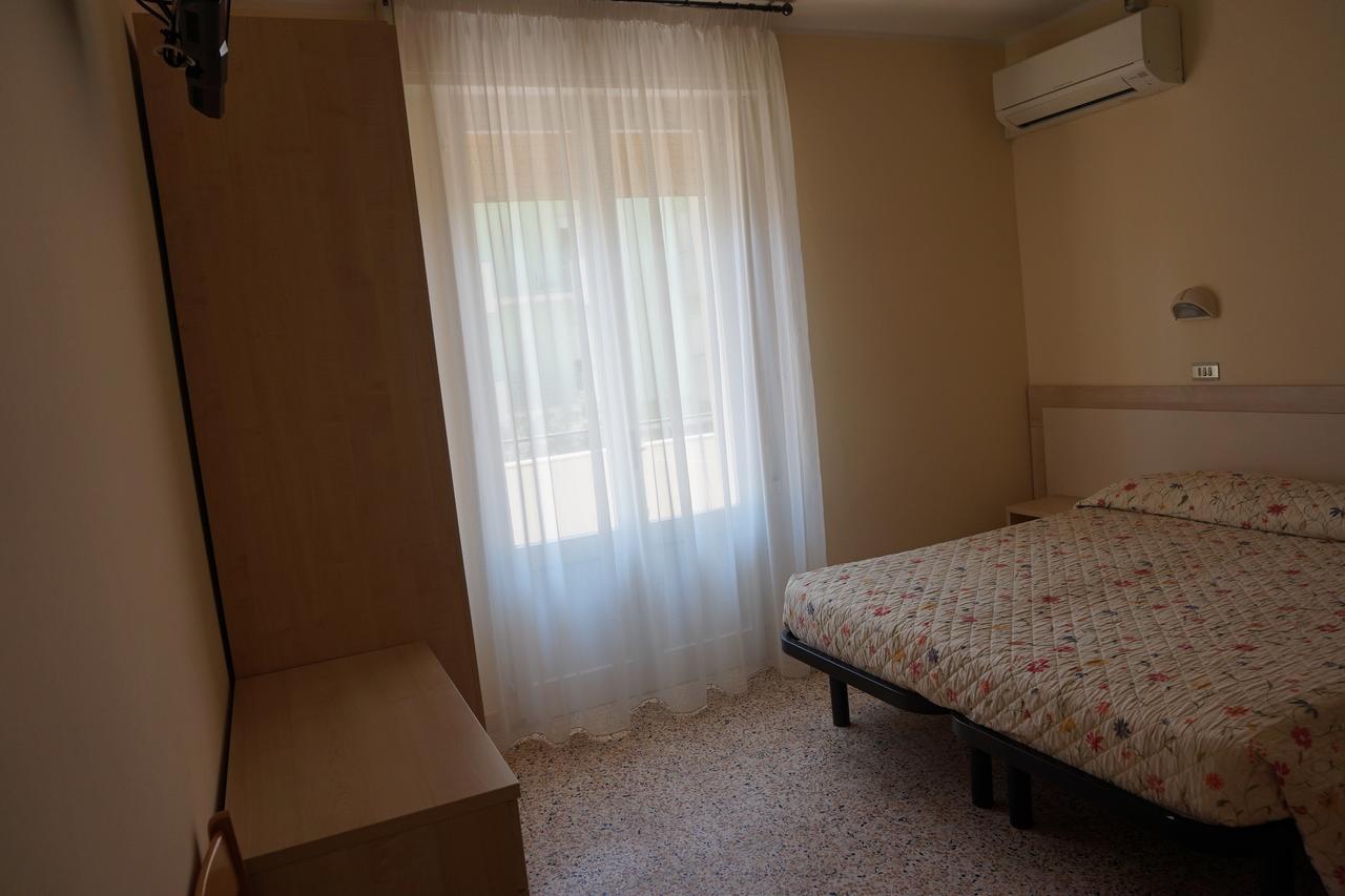 Hotel Ines Cesenatico Zewnętrze zdjęcie