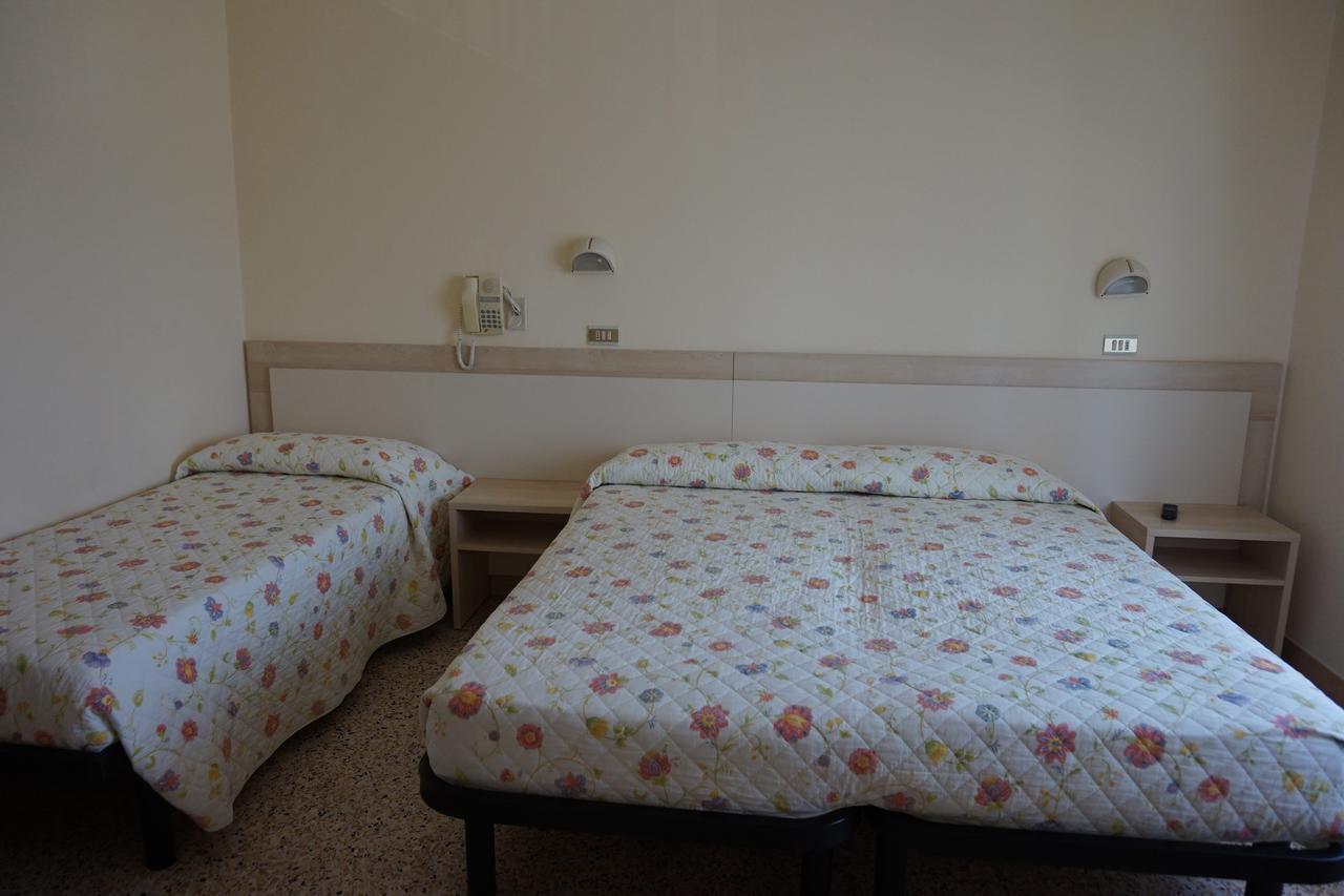 Hotel Ines Cesenatico Zewnętrze zdjęcie